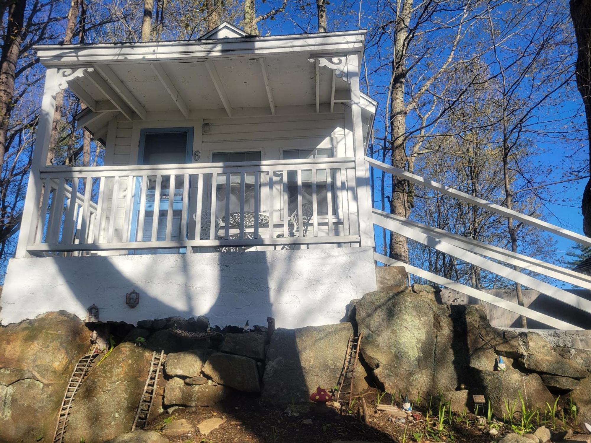 2 River Road Bed and breakfast 3*